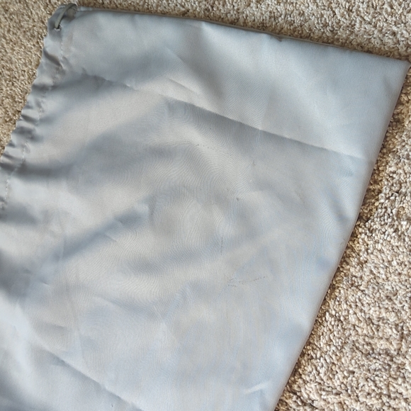 Charles & Keith Gold Buckle bag - Picture 8 of 8